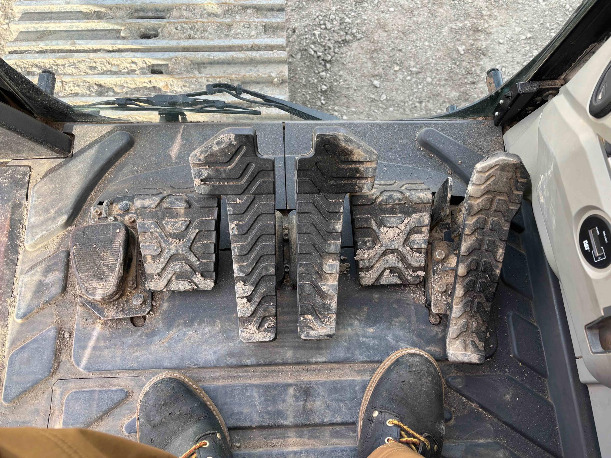 2012 CATERPILLAR 349EL - view 17 of 26